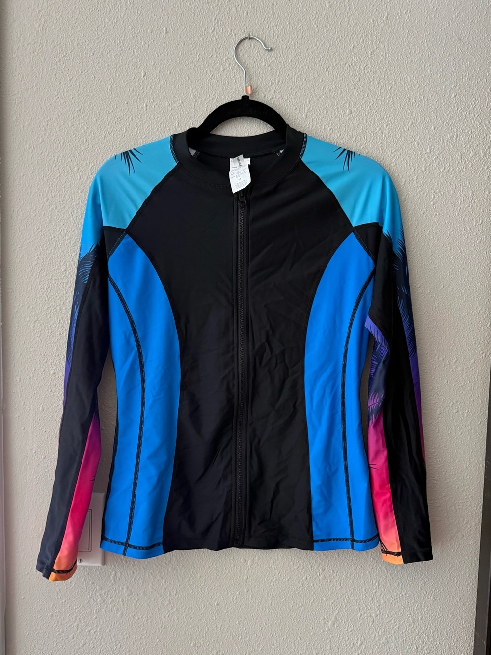 Attraco Women’s Long Sleeve Rash Guard – Tropical Palm Print –Size M Swim Jacket